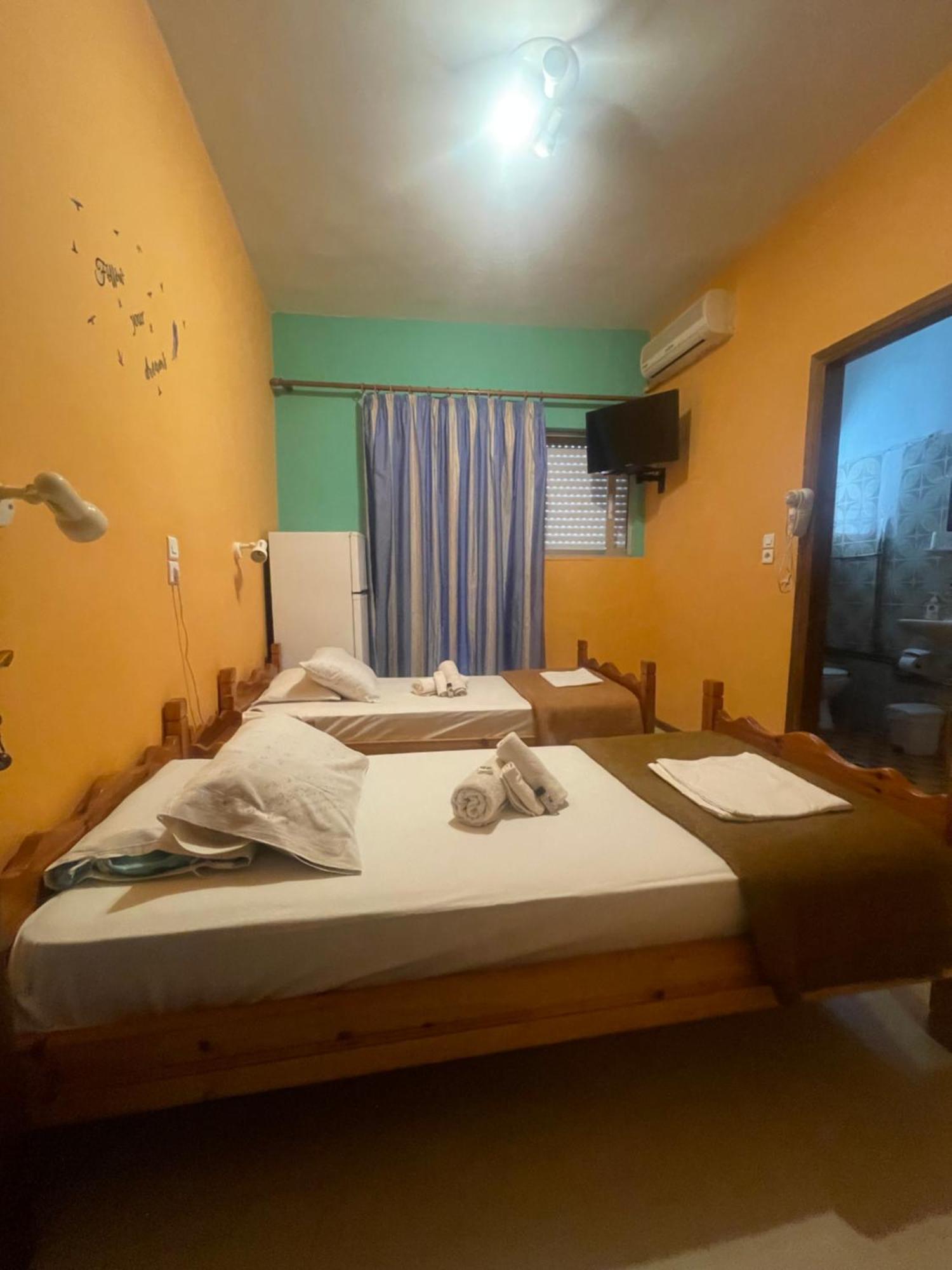 Pislis Rooms Kamena Vourla Exterior photo